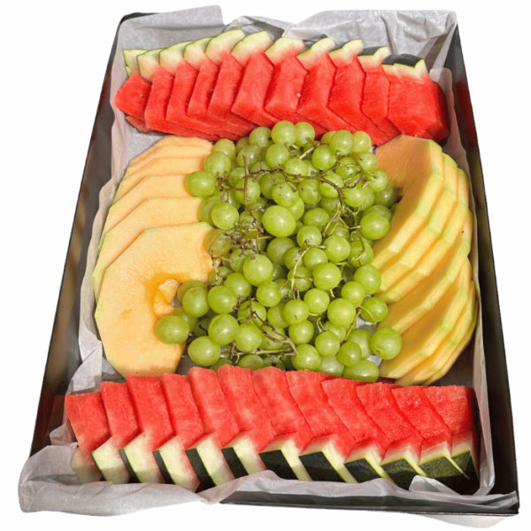 מגש פירות העונה חתוכים גדול